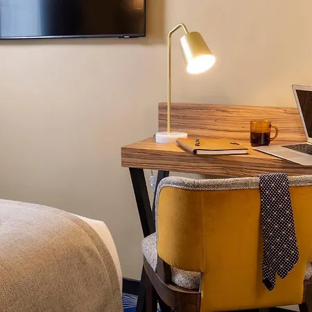 Le Rocroy 4* Parigi