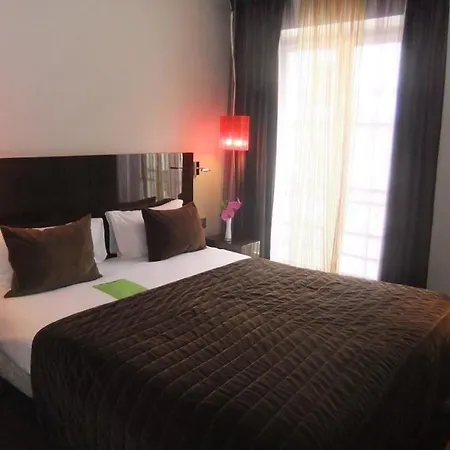 Le Rocroy Hotel Parigi