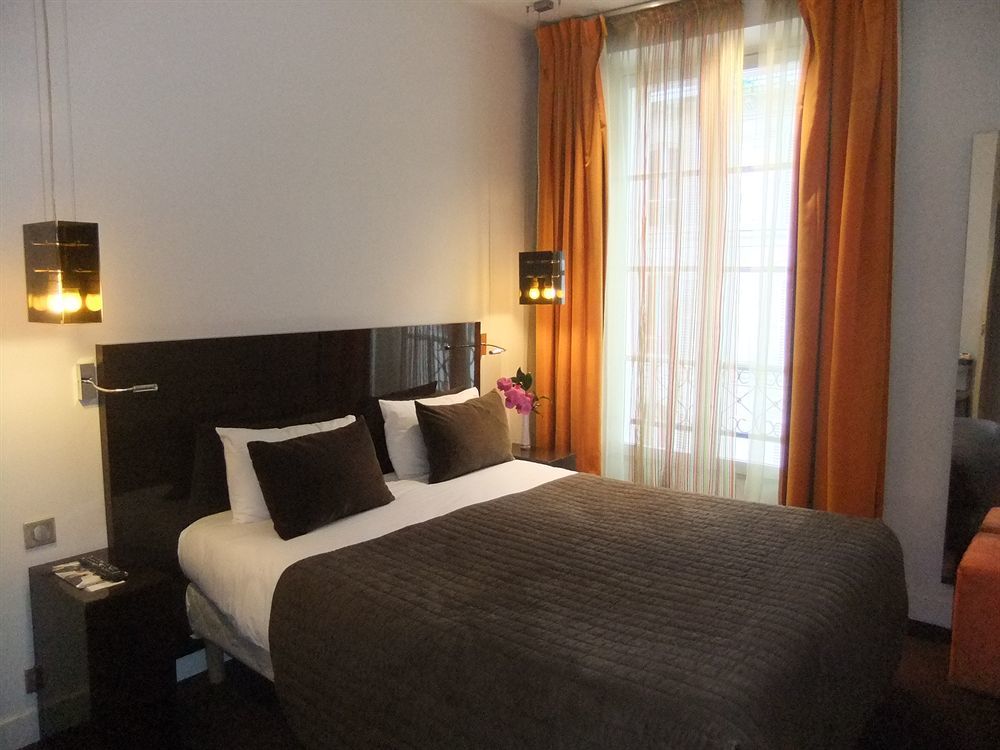 Le Rocroy 4* Parigi